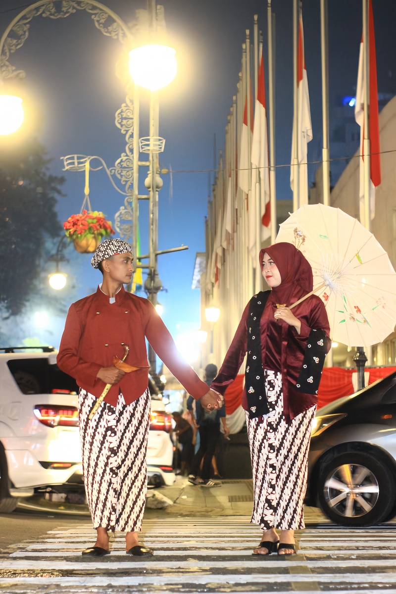 Linda & nur awal pertemuan