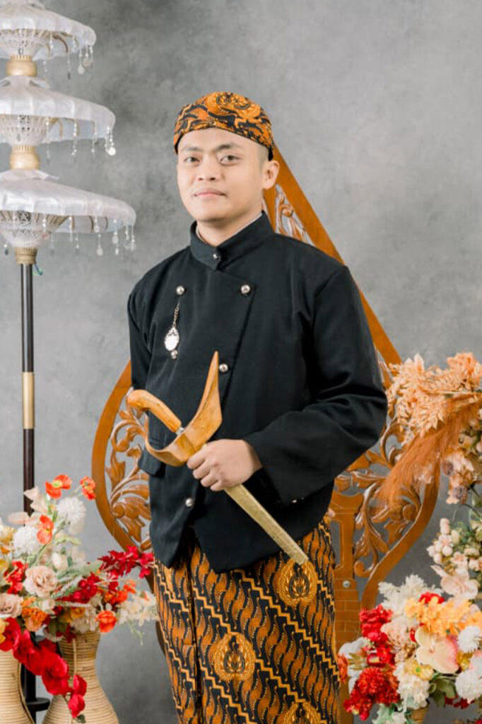 Whatsapp image 2025 08 18 at 13.59.08 (1)yt6u