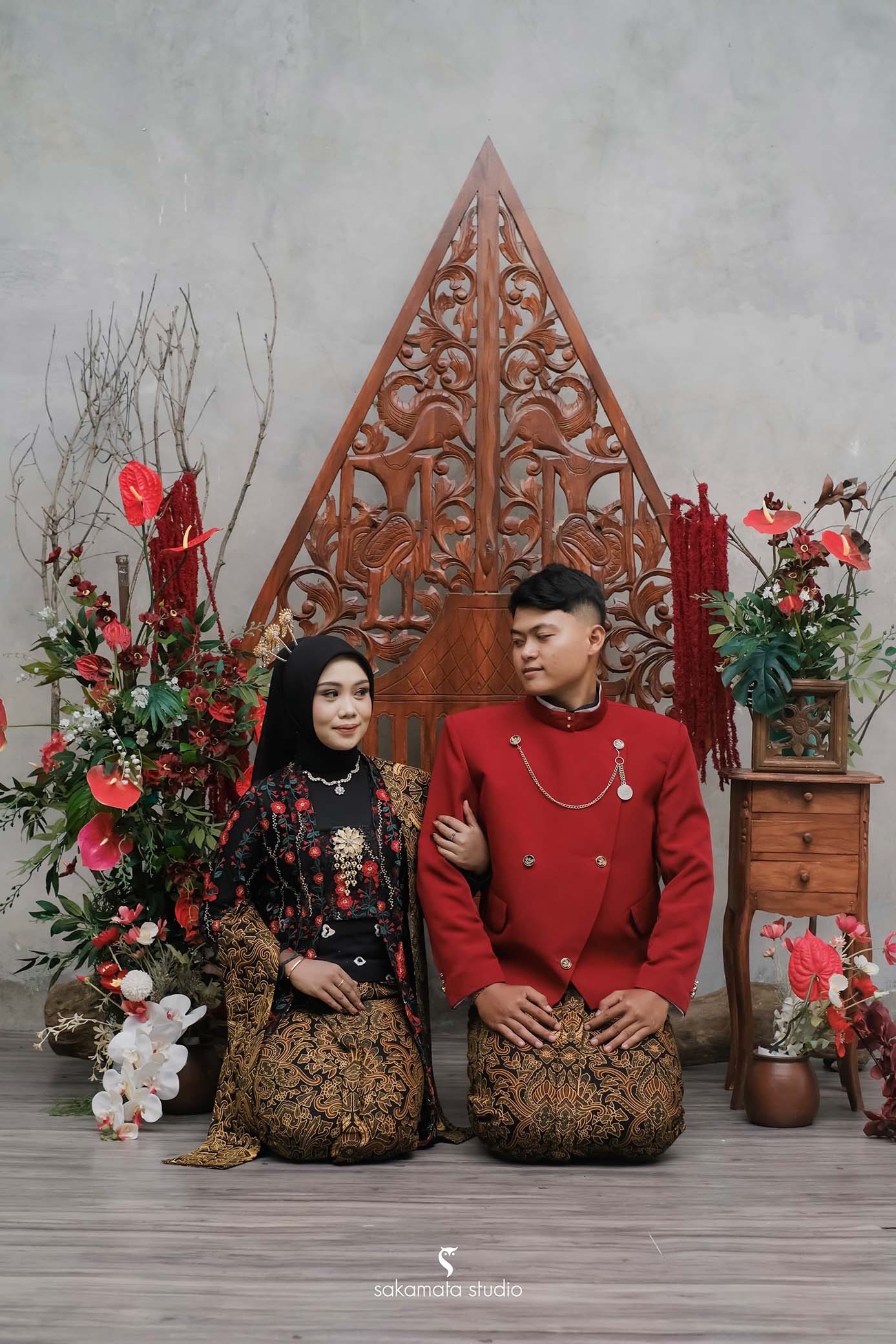 Okta & roger lamaran