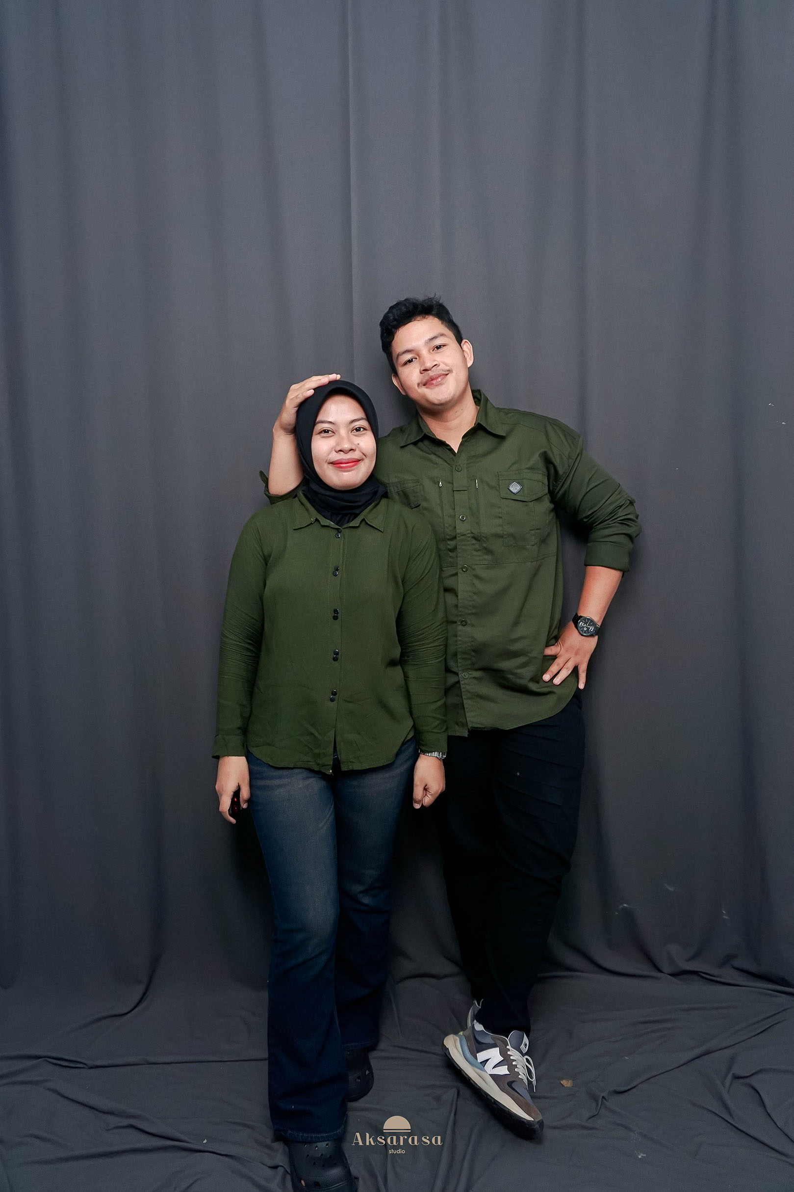 Ricky & novita bertunangan